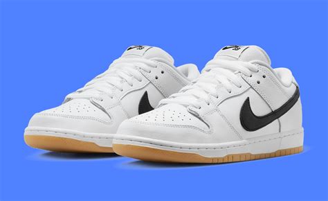 white dunks with gum sole